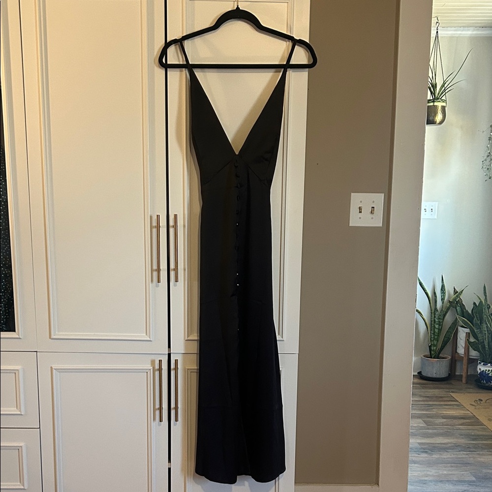 Elegant Black Backless Evening Gown